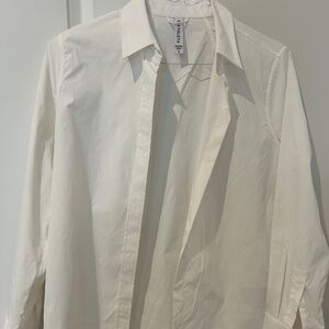 Athleta fitted white button down shirt